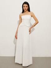 Wickelkleid mit schulterfreiem Plissé